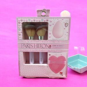 Paris Hilton Love is Sweet Makeup Essentials Set
